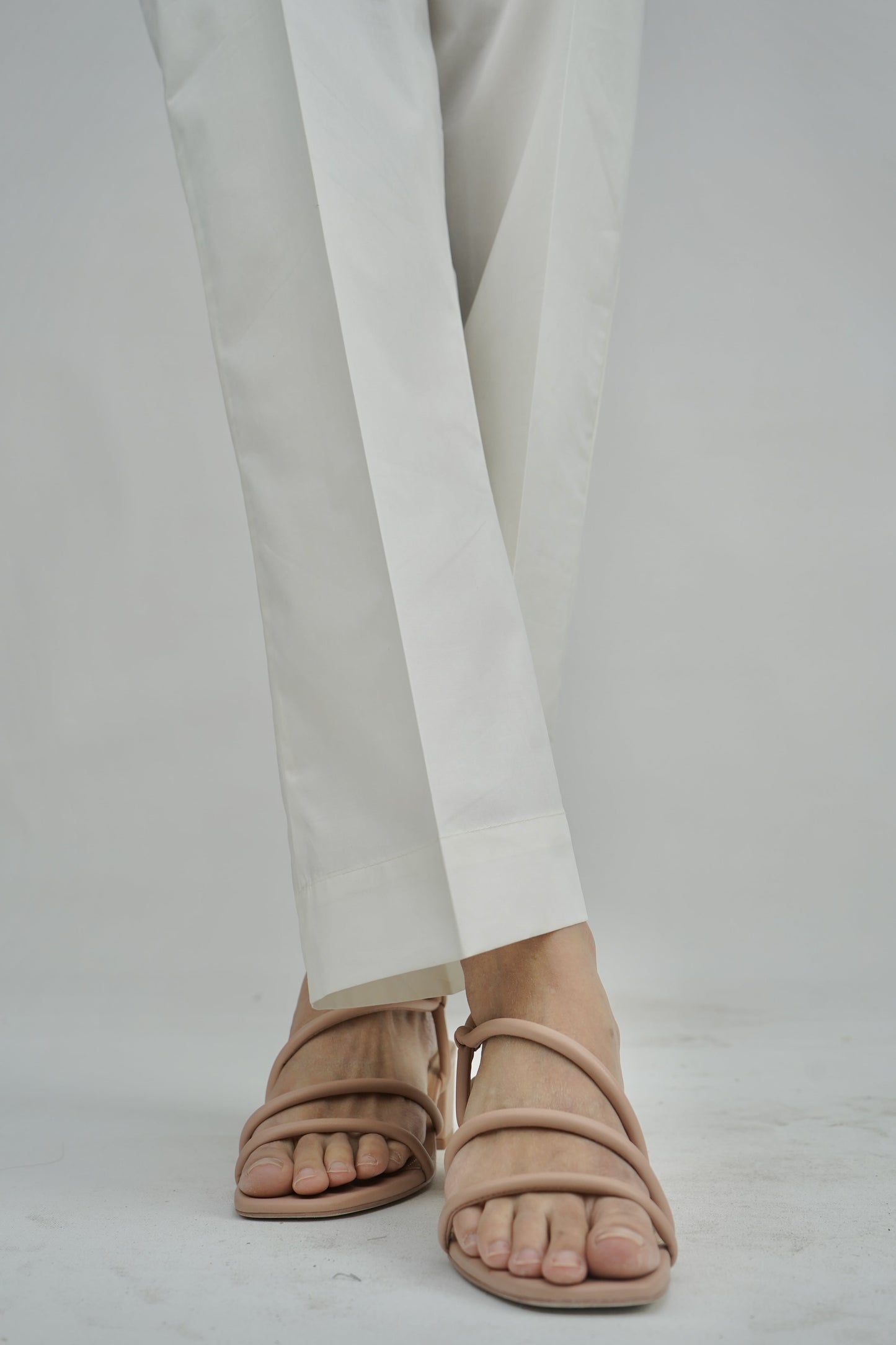 Cigarette Pants (WHITE)
